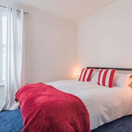 Southbeach By Bloom Stays Hythe  Exterior photo